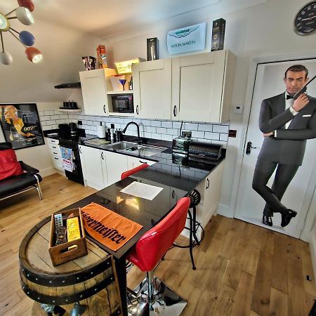Southsea Royale James Bond 3 Bed Cool Penthouse, Seafront Parking Portsmouth Dış mekan fotoğraf