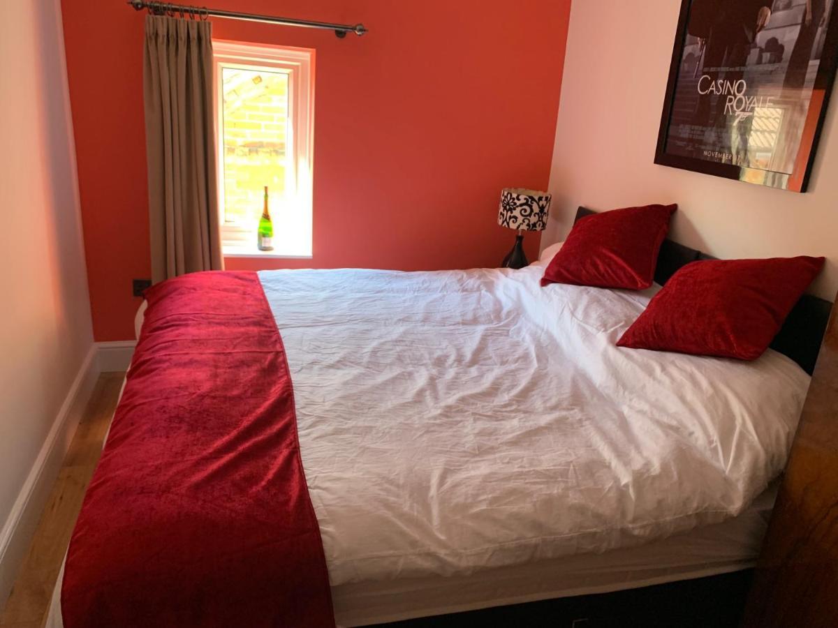 Southsea Royale James Bond 3 Bed Cool Penthouse, Seafront Parking Portsmouth Dış mekan fotoğraf