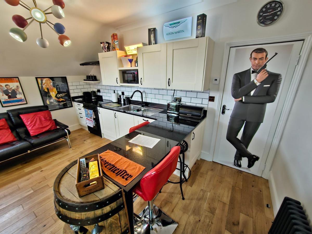 Southsea Royale James Bond 3 Bed Cool Penthouse, Seafront Parking Portsmouth Dış mekan fotoğraf