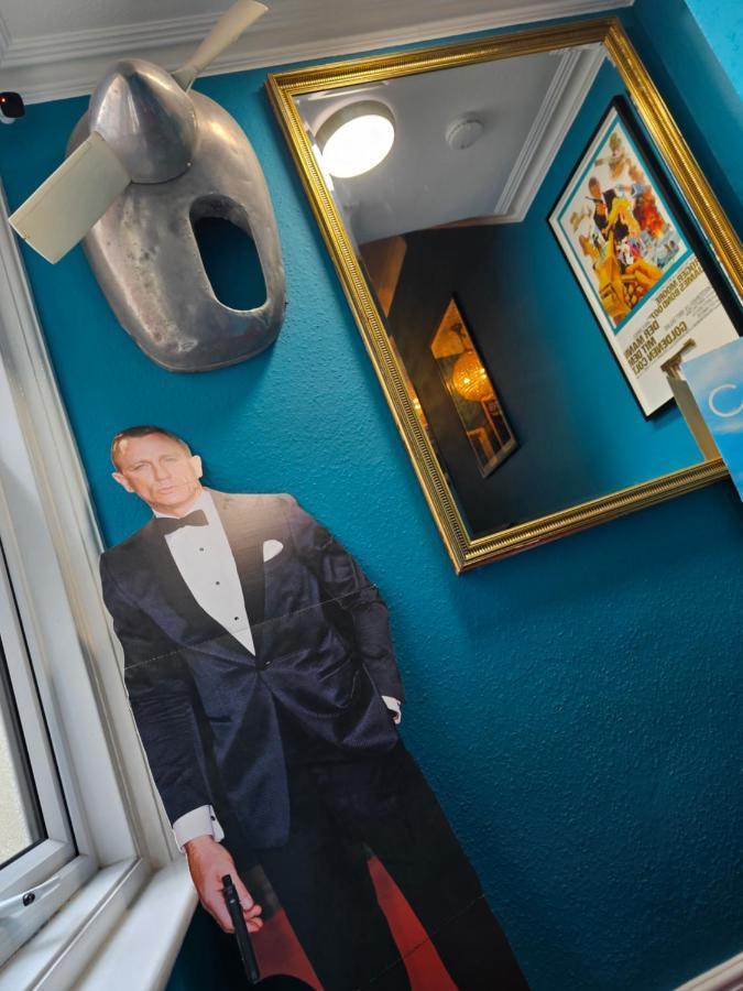 Southsea Royale James Bond 3 Bed Cool Penthouse, Seafront Parking Portsmouth Dış mekan fotoğraf